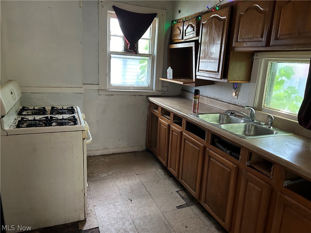 Elworthy-Helwick Companys Ext - Residential