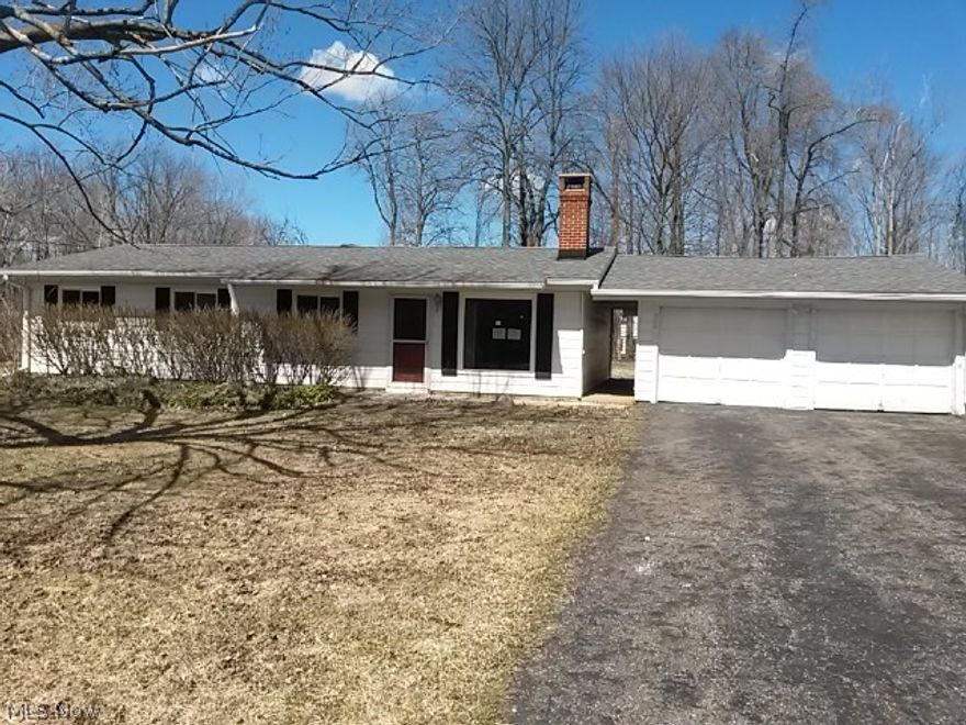 This spacious three bedroom ranch, has large eat in kitchen, oversized living room with fireplace.  Two full baths, two car garage.  Cozy patio, and covered entry to garage.  Large corner lot with shed for additional storage.  Close to Aurora outlets.  This home is priced to sell, call today.