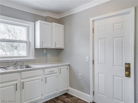 Tiny photo for 207 Denver Street, Akron, OH 44305 (MLS # 5190171)