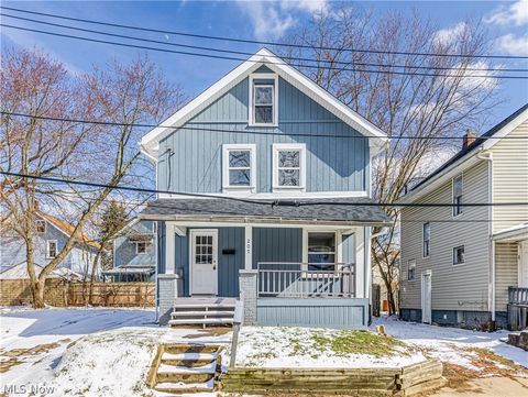 Photo of 207 Denver Street, Akron, OH 44305 (MLS # 5190171)