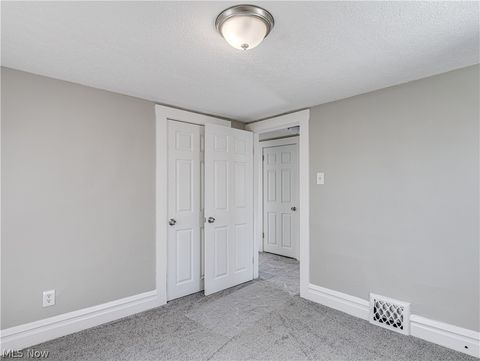 Tiny photo for 207 Denver Street, Akron, OH 44305 (MLS # 5190171)