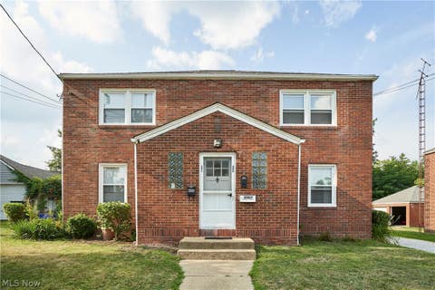 Multifamily For Sale - 2007 31st Street<br/> Canton, OH 44709