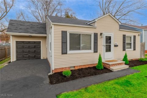 2441 Malden Road Cleveland OH 44121