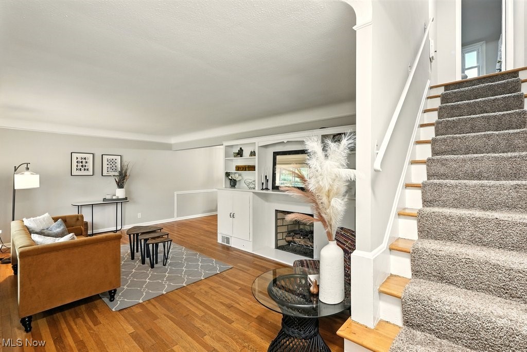 Lyndhurst, Ohio 44124, United States, 4 Bedrooms Bedrooms, ,3 BathroomsBathrooms,Residential,Active,198538