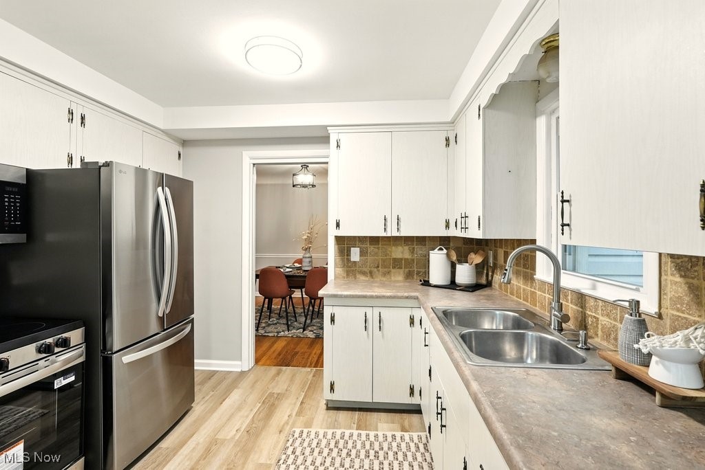 Lyndhurst, Ohio 44124, United States, 4 Bedrooms Bedrooms, ,3 BathroomsBathrooms,Residential,Active,198538