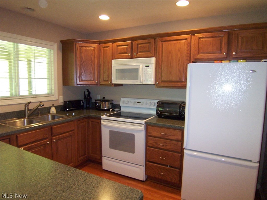 Woodbury Condos Ph Xxxiii - Residential