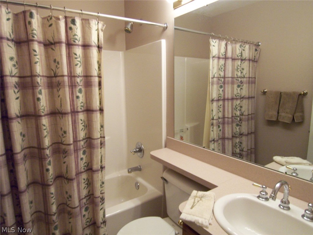 Woodbury Condos Ph Xxxiii - Residential