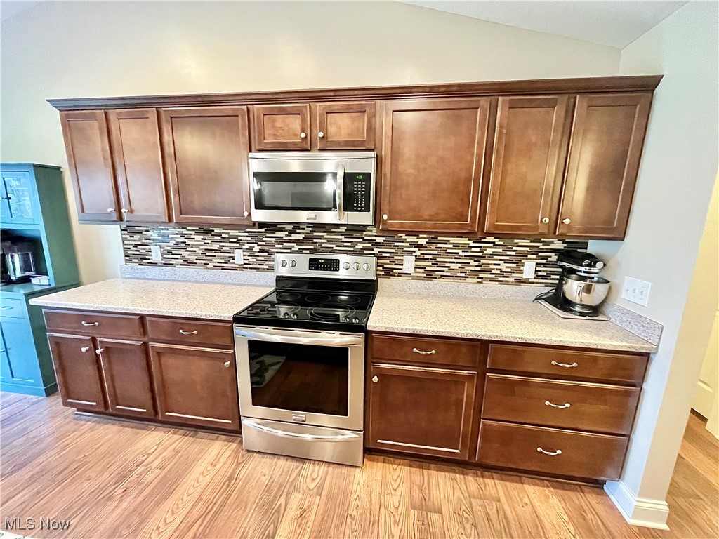 7284 Harmony Glen Drive, Conneaut, Ohio image 3