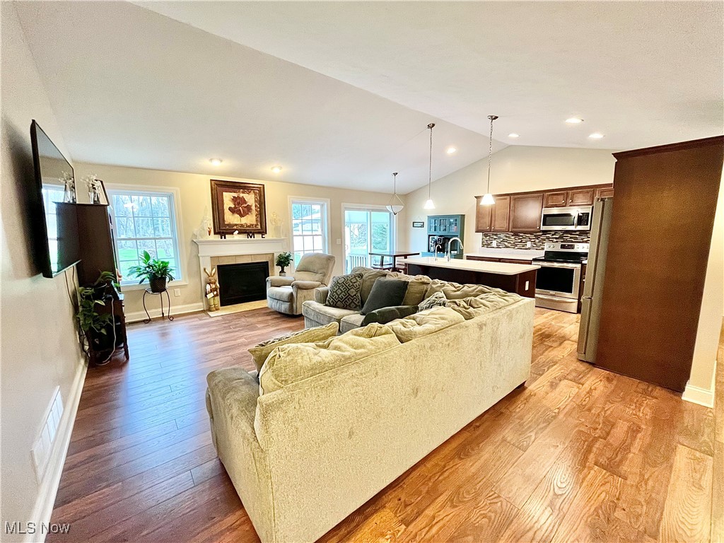 7284 Harmony Glen Drive, Conneaut, Ohio image 2