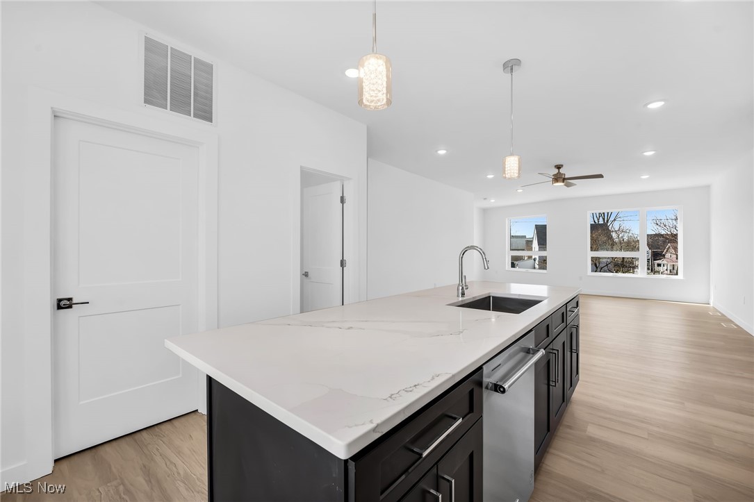 1365 W 74th Street, Cleveland, Ohio image 8