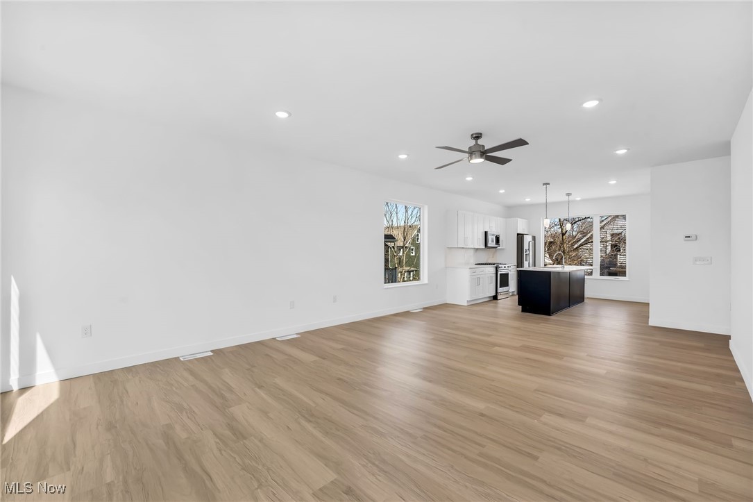 1365 W 74th Street, Cleveland, Ohio image 6