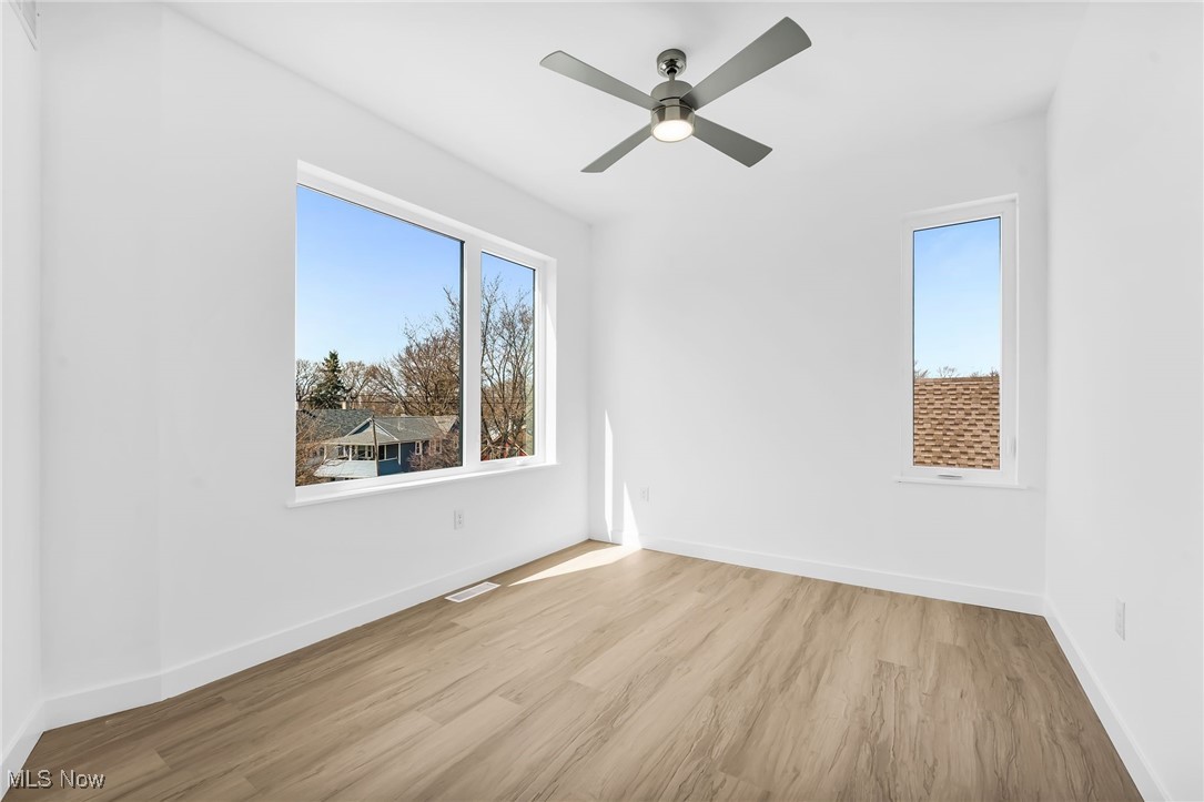 1365 W 74th Street, Cleveland, Ohio image 20