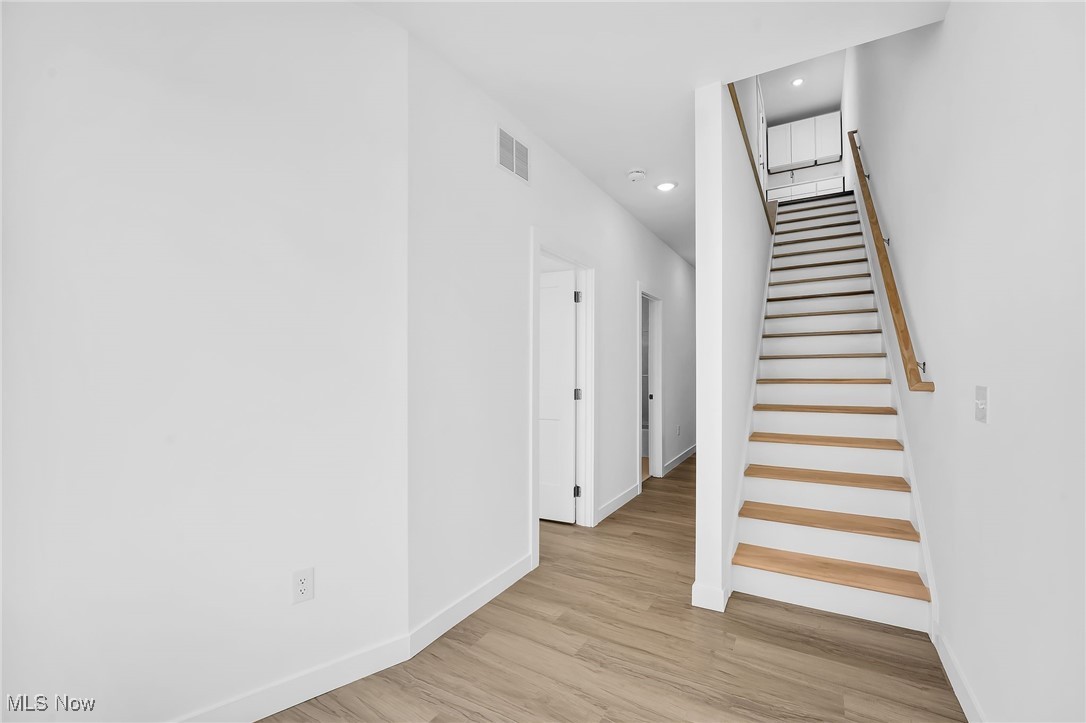 1365 W 74th Street, Cleveland, Ohio image 12