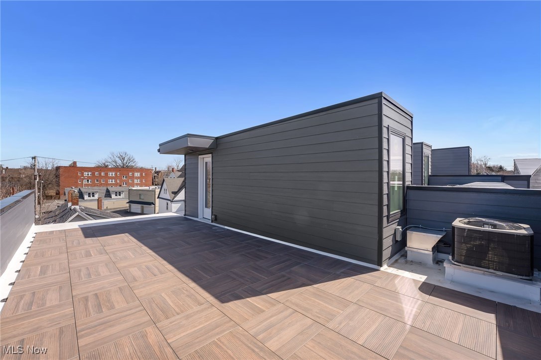 1365 W 74th Street, Cleveland, Ohio image 25