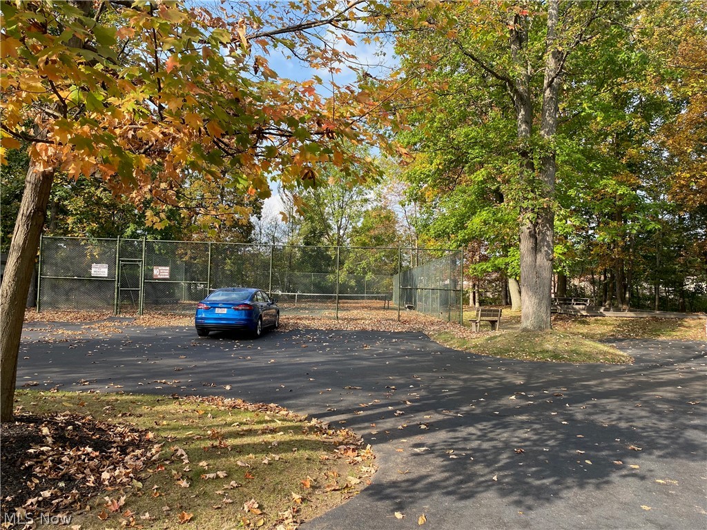 Bldg 19 Unit 4 MillCreek Woods condo - Residential