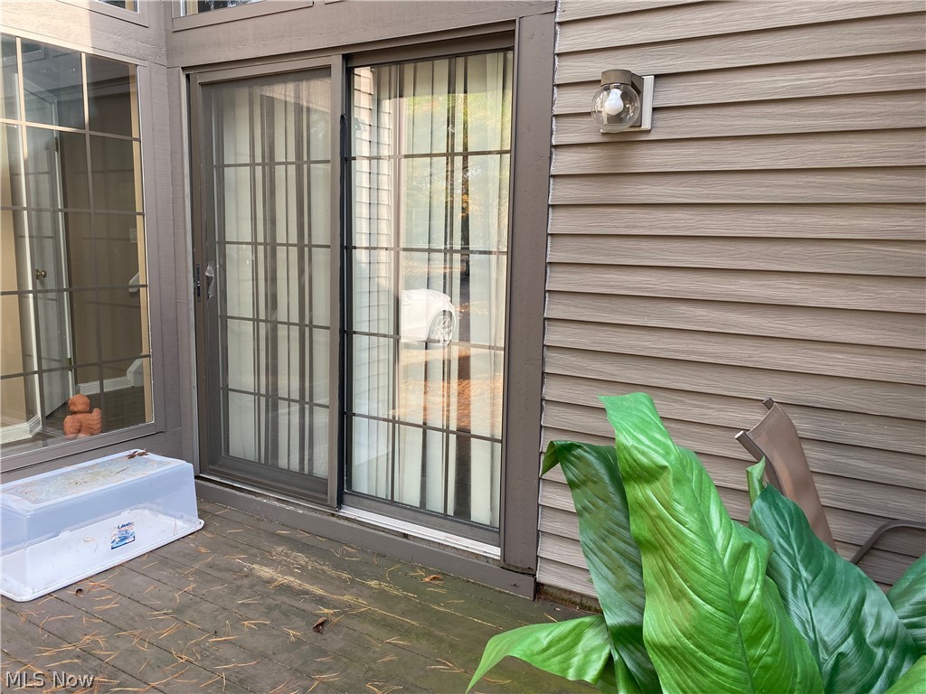 Bldg 19 Unit 4 MillCreek Woods condo - Residential