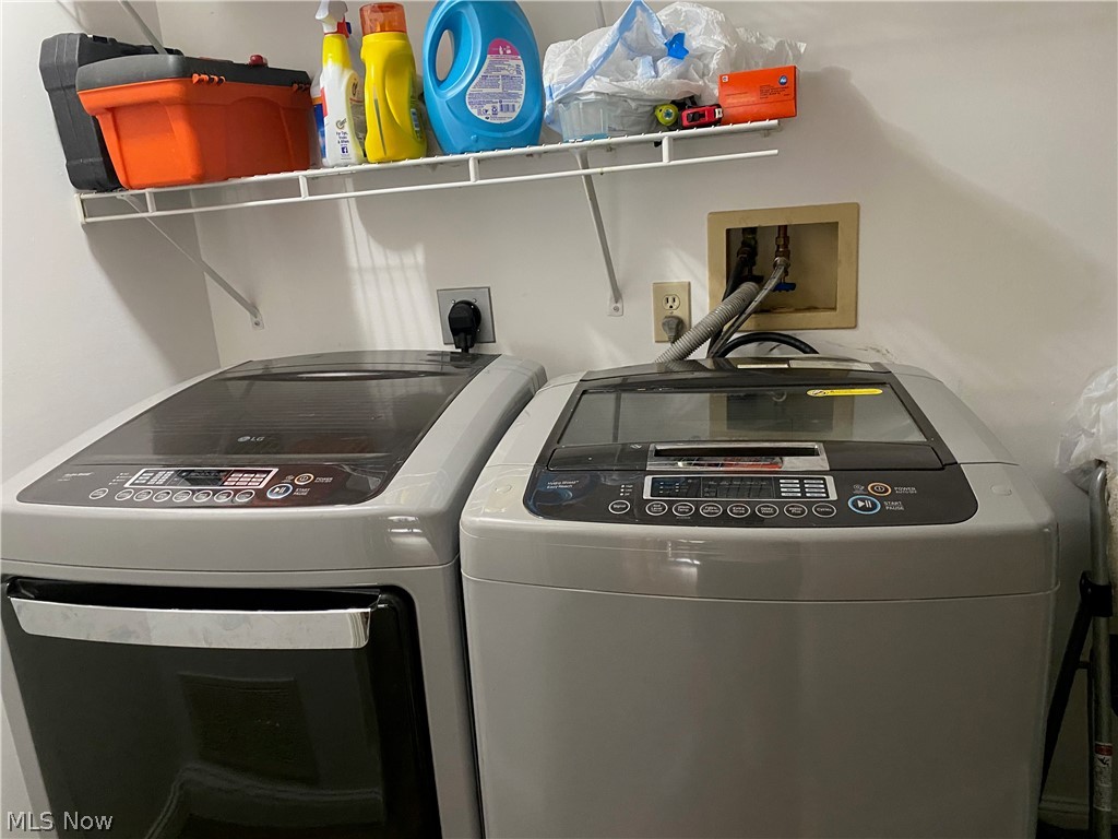 Bldg 19 Unit 4 MillCreek Woods condo - Residential