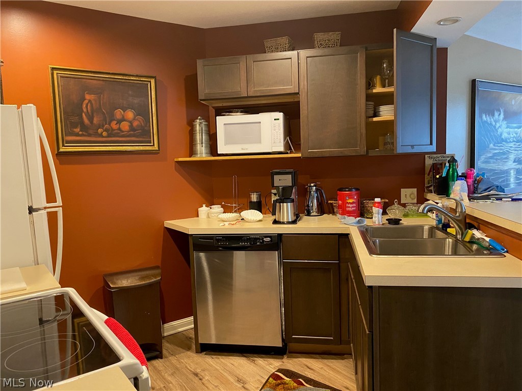 Bldg 19 Unit 4 MillCreek Woods condo - Residential