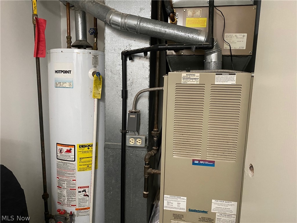 Bldg 19 Unit 4 MillCreek Woods condo - Residential