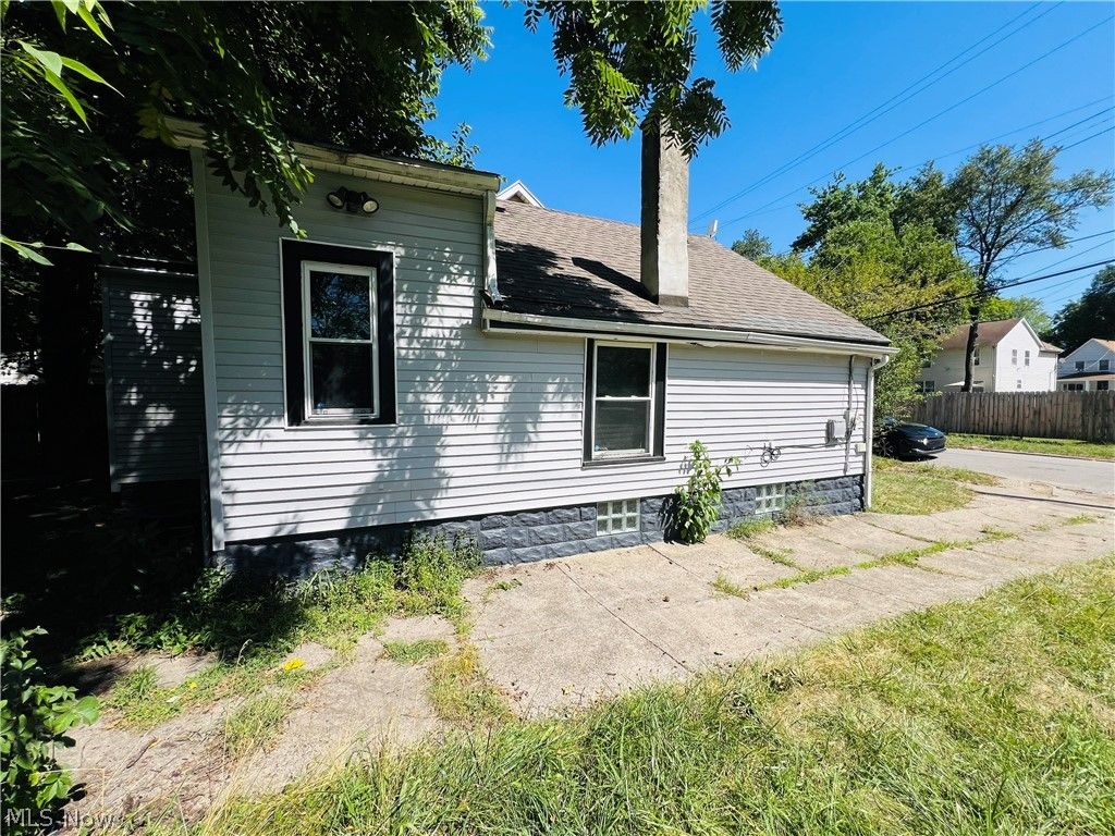 Photo of 9407 Benham Avenue, Cleveland, OH 44105 (MLS # 5201827)