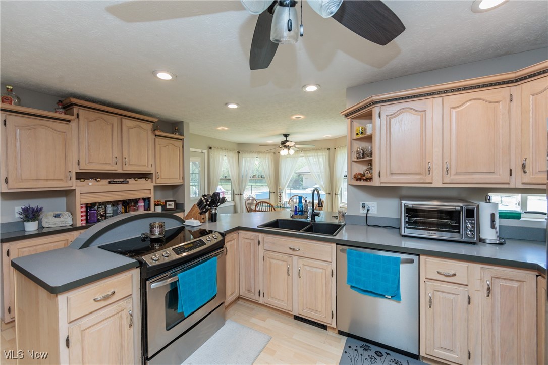 10805 Wilson Mills Road, Chardon, Ohio image 11