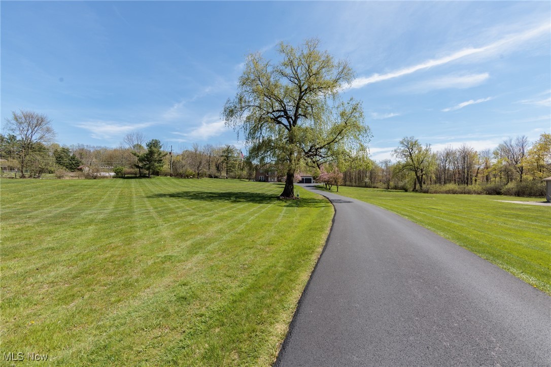 10805 Wilson Mills Road, Chardon, Ohio image 2