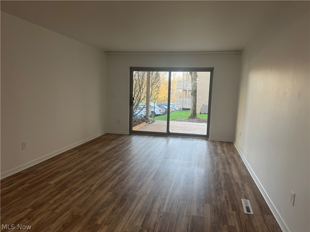 Brecksville West Condo - Residential