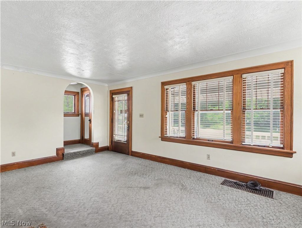 Photo of 1458 Breiding Road, Akron, OH 44310 (MLS # 5224452)