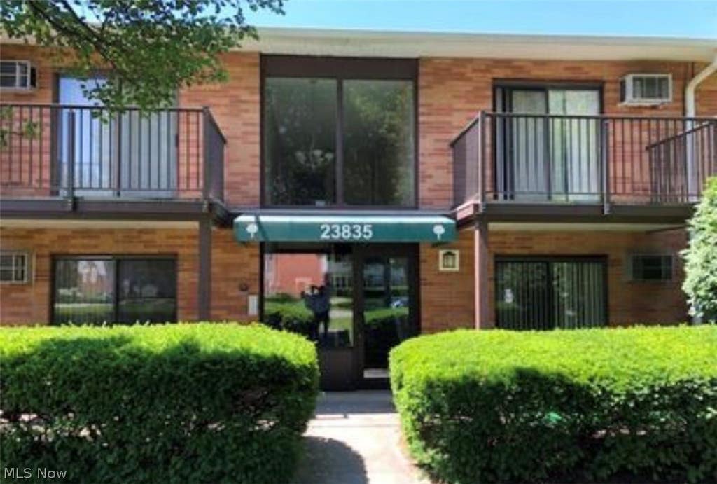 Photo of 23835 David Drive #207, North Olmsted, OH 44070 (MLS # 5221860)