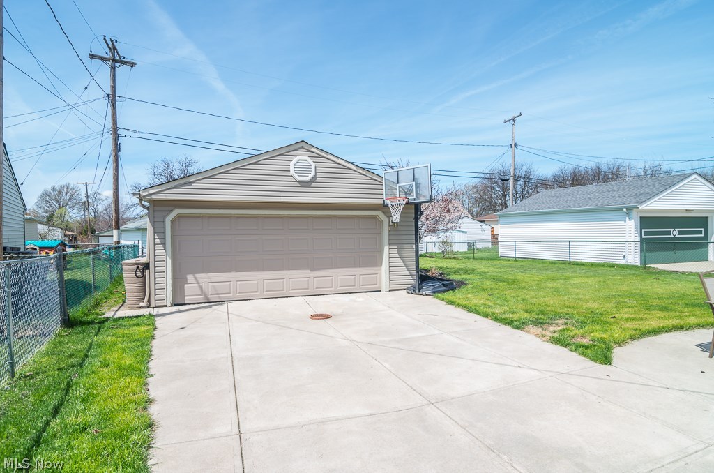 Thompson-Apelt - Residential