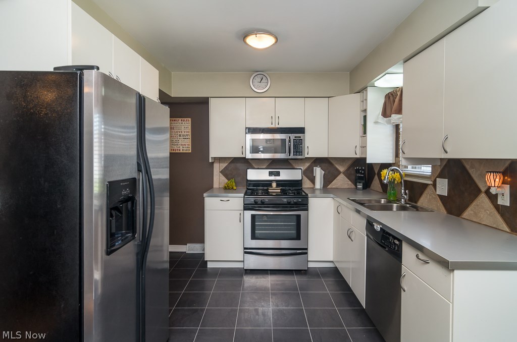 Thompson-Apelt - Residential