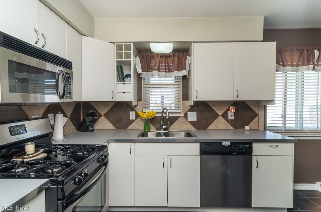 Thompson-Apelt - Residential