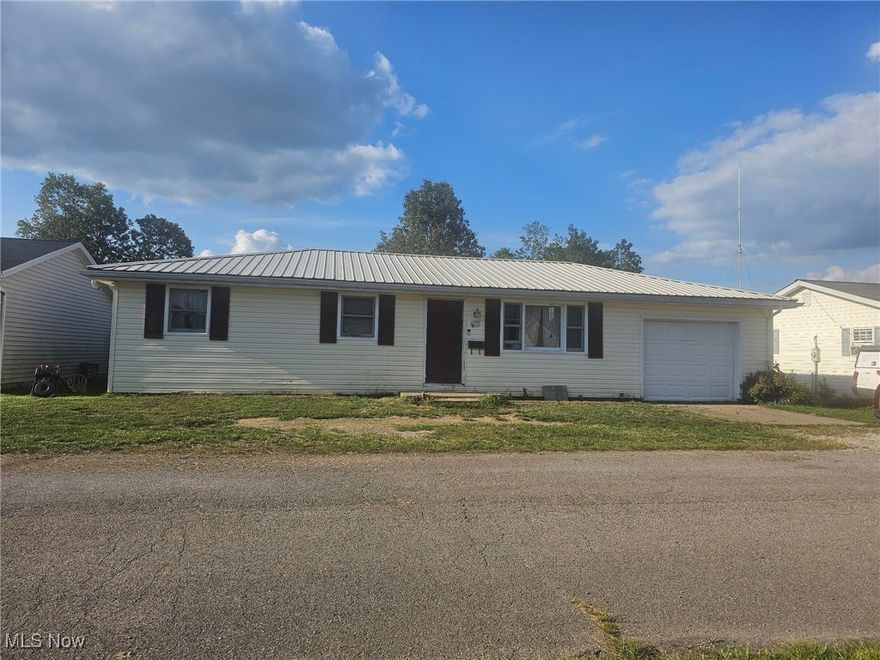 A great property with lots of potential in the Franklin local school district!! There are 3 bedrooms and 1 bathroom with an open concept living room and kitchen area with an island, a one car attached garage and a nice size back yard, public utilities, crawl space and Electric baseboard heat, makes this home easy to maintain!  Newer roof, Hot water tank and water lines.  Selling in as is condition.  Call for you showing today!