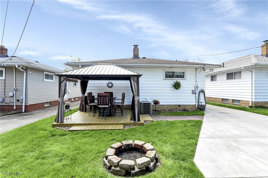13717 Carpenter Road, Garfield Heights, Ohio image 7