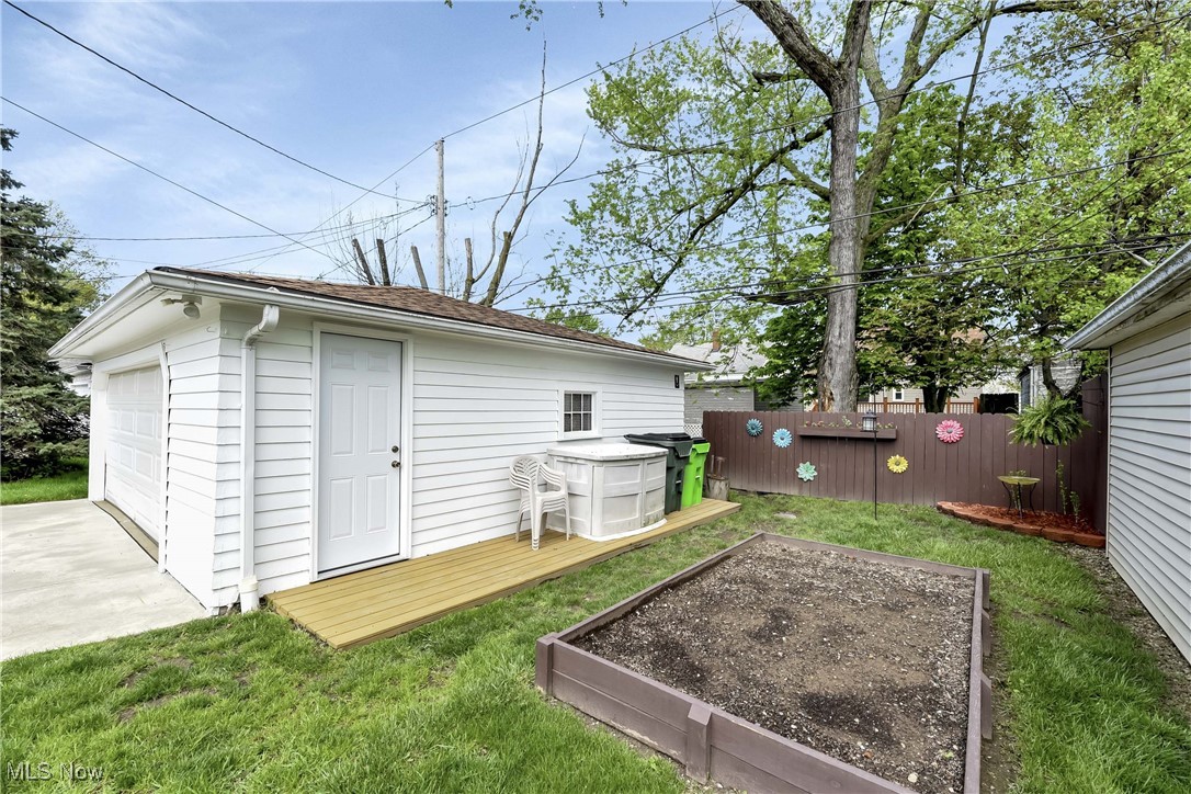13717 Carpenter Road, Garfield Heights, Ohio image 6