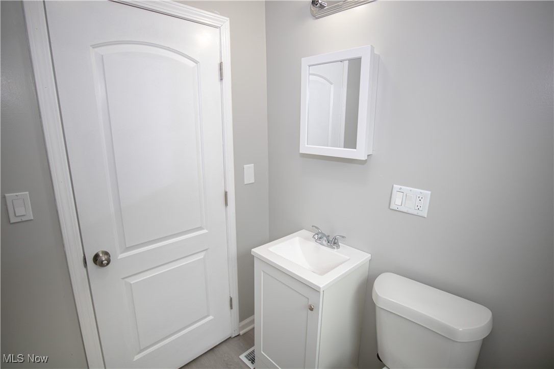 11705 Thornwood Avenue, Cleveland, Ohio image 23