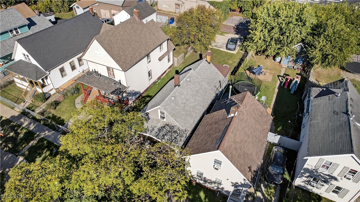 James M Hoyts - Residential