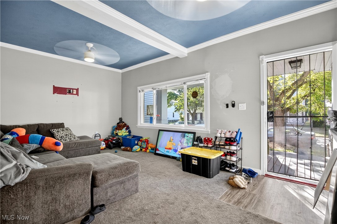 James M Hoyts - Residential