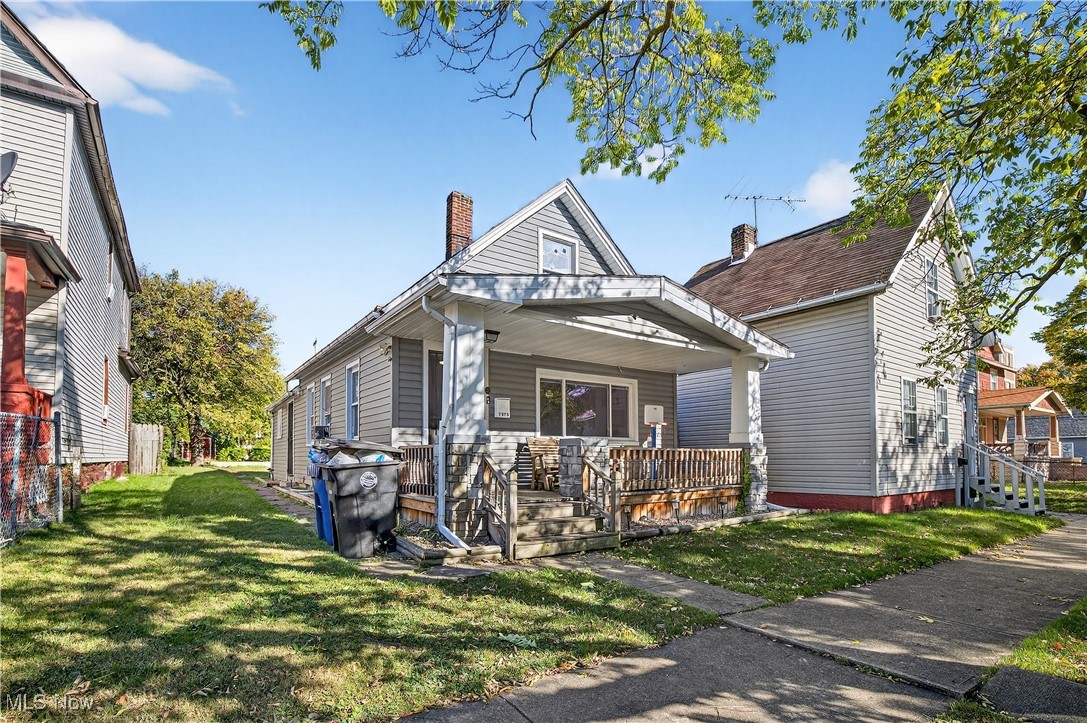 James M Hoyts - Residential