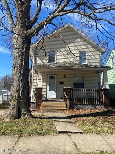 Homes For Rent - 748 Merton Avenue<br/> Akron, OH 44306
