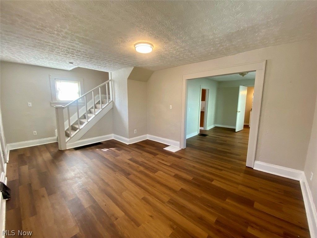 Photo of 748 Merton Avenue, Akron, OH 44306 (MLS # 5194011)