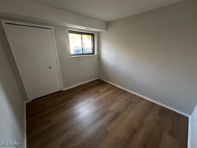 Cedarwood Village Condo 03 - Residential