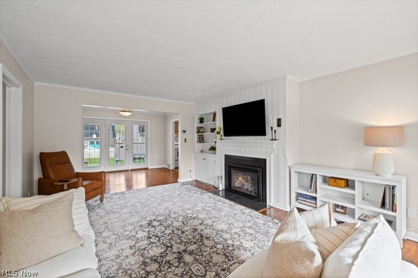 552 Lake Forest Drive