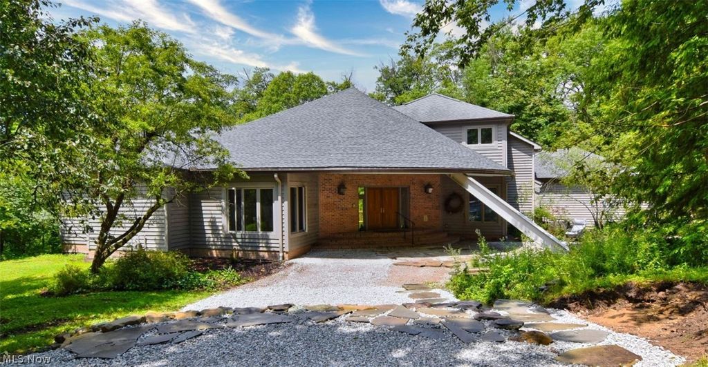 Photo of 13540 Ledgebrook Lane, Chagrin Falls, OH 44022 (MLS # 5219639)