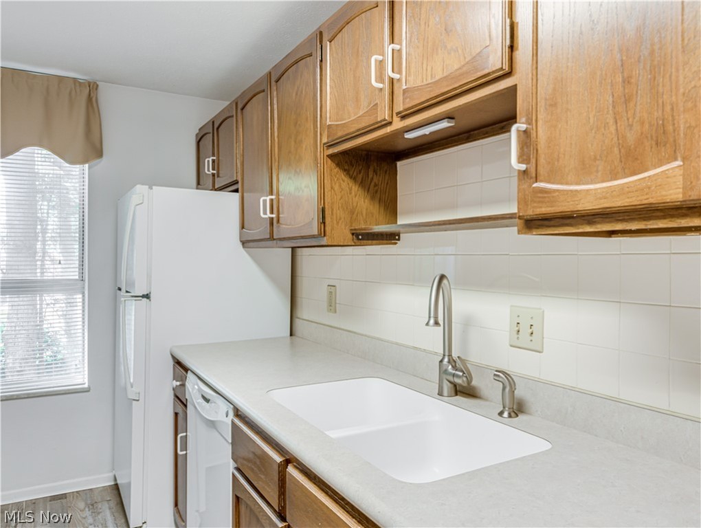 Silver Lake Towers Condo - Residential