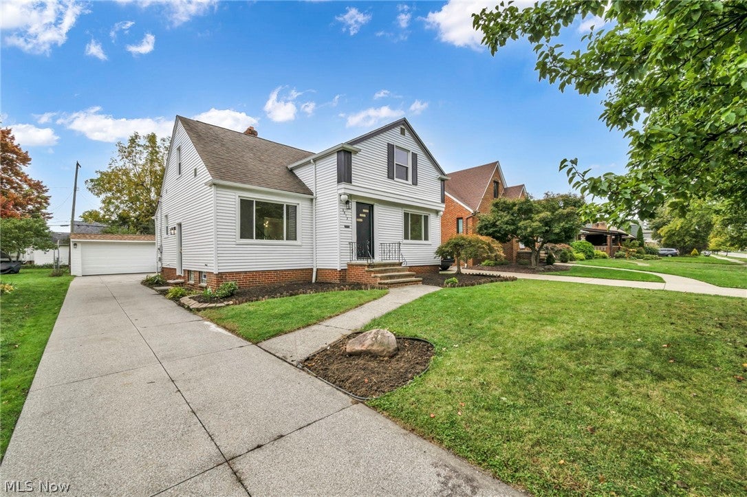 3813 Forestwood Drive