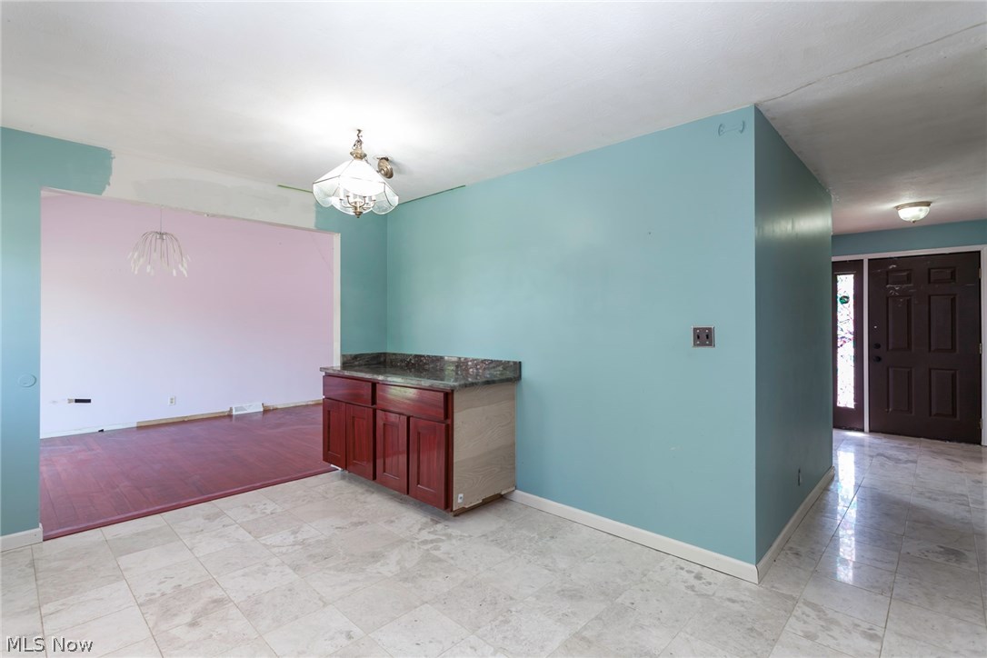 Royal Blvd - Residential