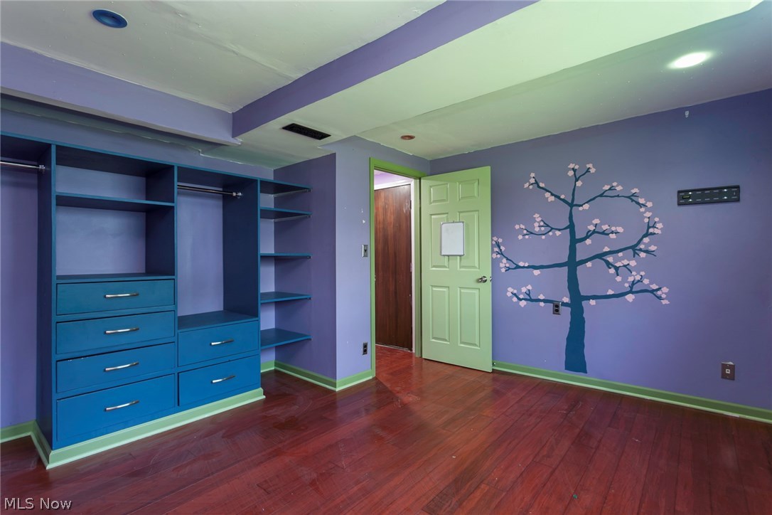 Royal Blvd - Residential