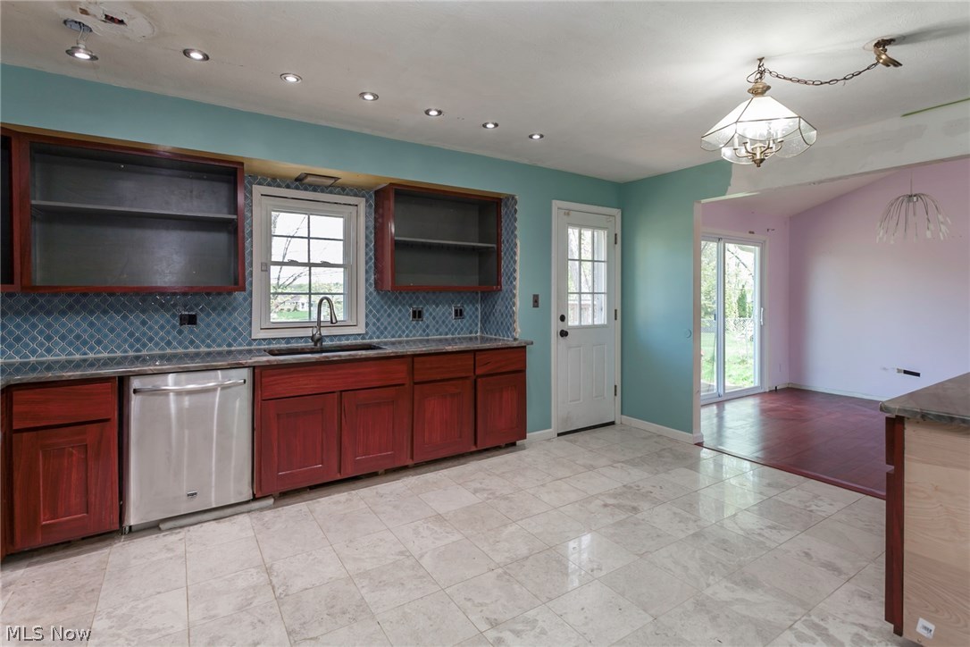 Royal Blvd - Residential