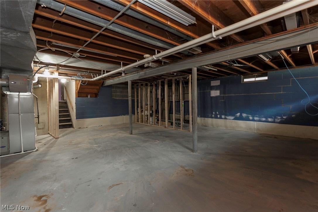 Royal Blvd - Residential